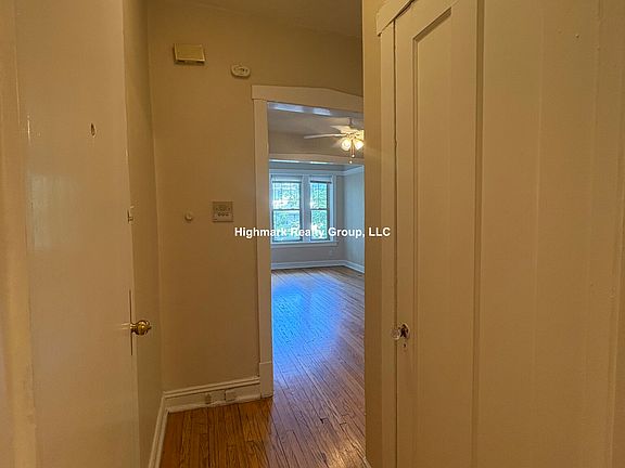 5th image of 548 Elmwood Ave #2N