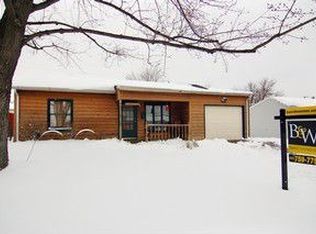 410 Hamrick Ave, Romeoville, IL 60446