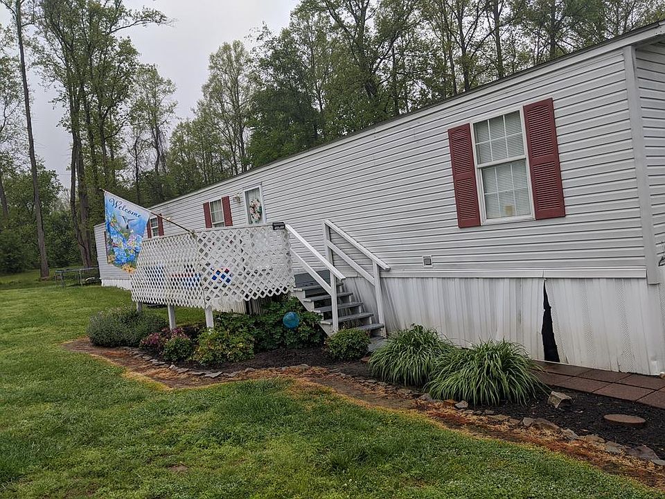 1st image of 298 Midway Ave Unit B