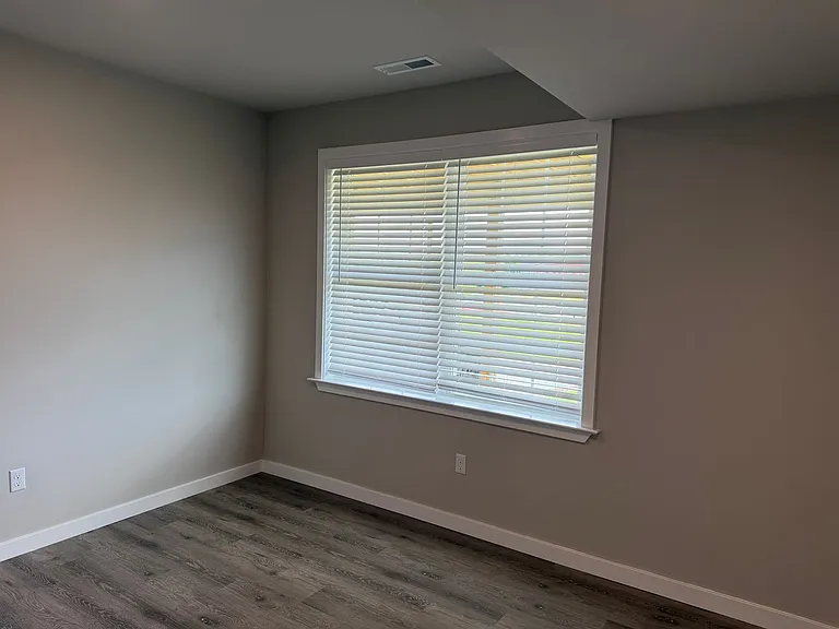 520 S Pine St — Photo 34