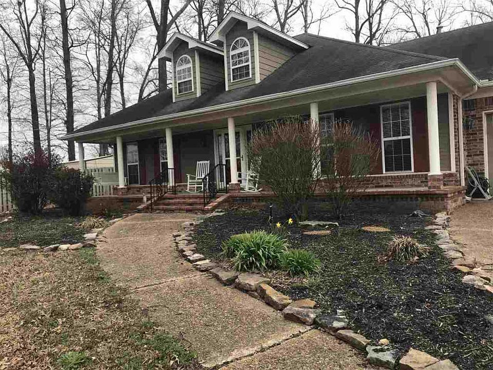 2nd image of 606 Betty Boyd Ln