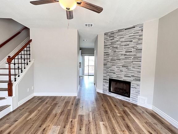4th image of 2930 Grants Lake Blvd