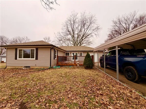 299 S Lynn St, Dover, MO 64022