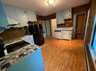 35 Iowa St, Worcester, MA 01602