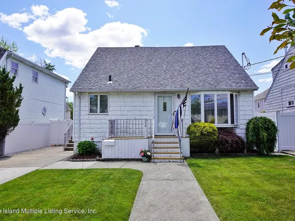 592 Rathbun Ave, Staten Island, NY 10312