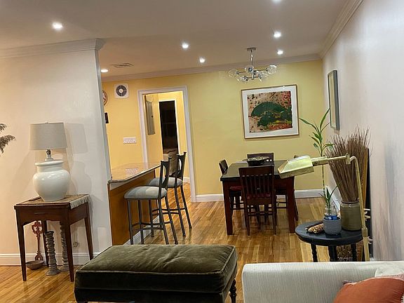 2nd image of 959 E 78th St Floor 2