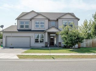 10412 Willow Way, Pasco, WA 99301
