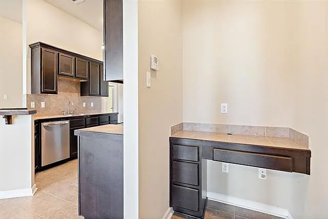 42189 Broadwalk Ave — Photo 9