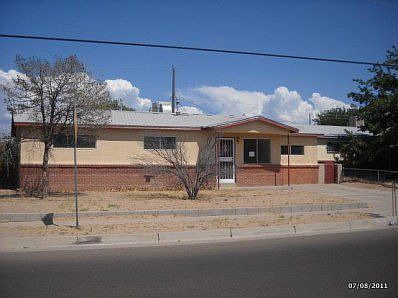 1st image of 2312 Alamogordo Dr NW