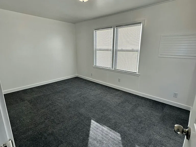 525 E Omaha St #2 — Photo 4