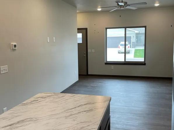3513 E Siasconset Pl, Sioux Falls, SD 57108