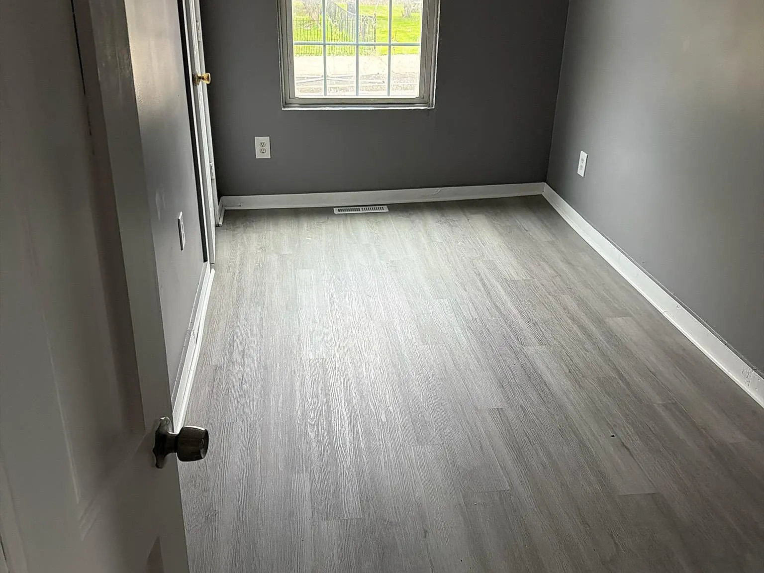3 bed, 900 sqft, $1,450 — Photo 3