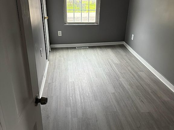 3rd image of 261 Livingston Ave #1