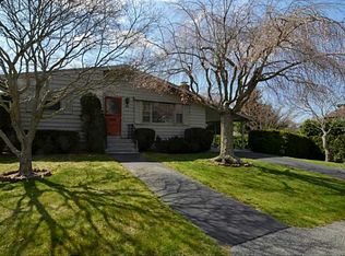 17 Reservoir Ave, Warren, RI 02885