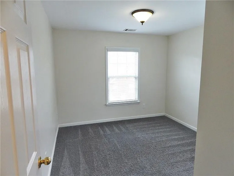 10829 Yorkwood St — Photo 47