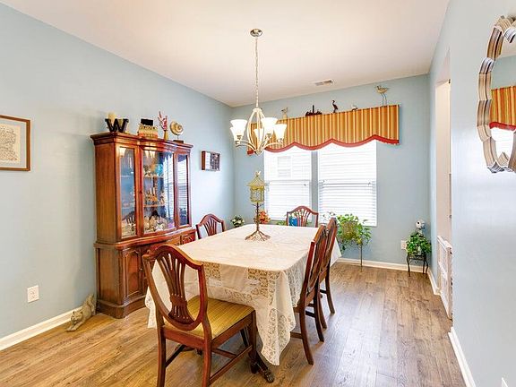 5th image of 334 Dunlin Dr