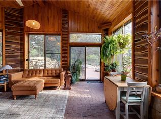 982 E 1338th Rd, Lawrence, KS 66046