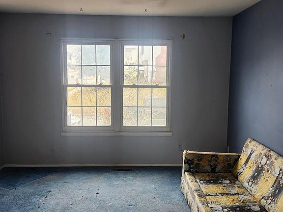 3rd image of 2917 Brightwater Ln