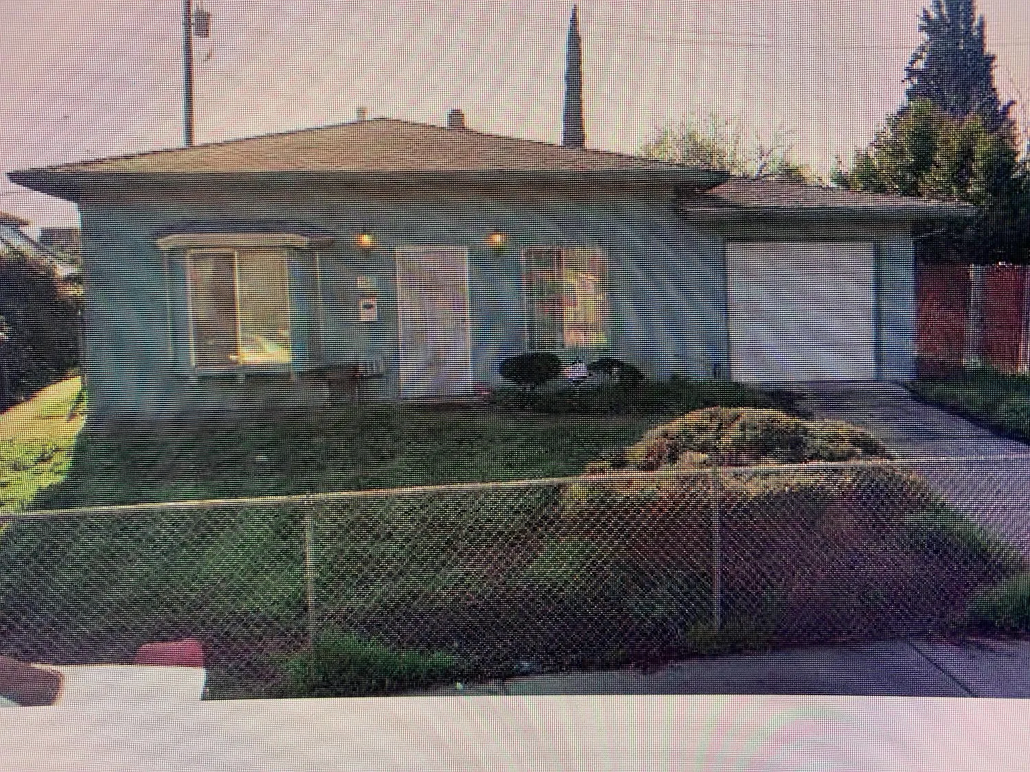 350 W 4th St photo 1