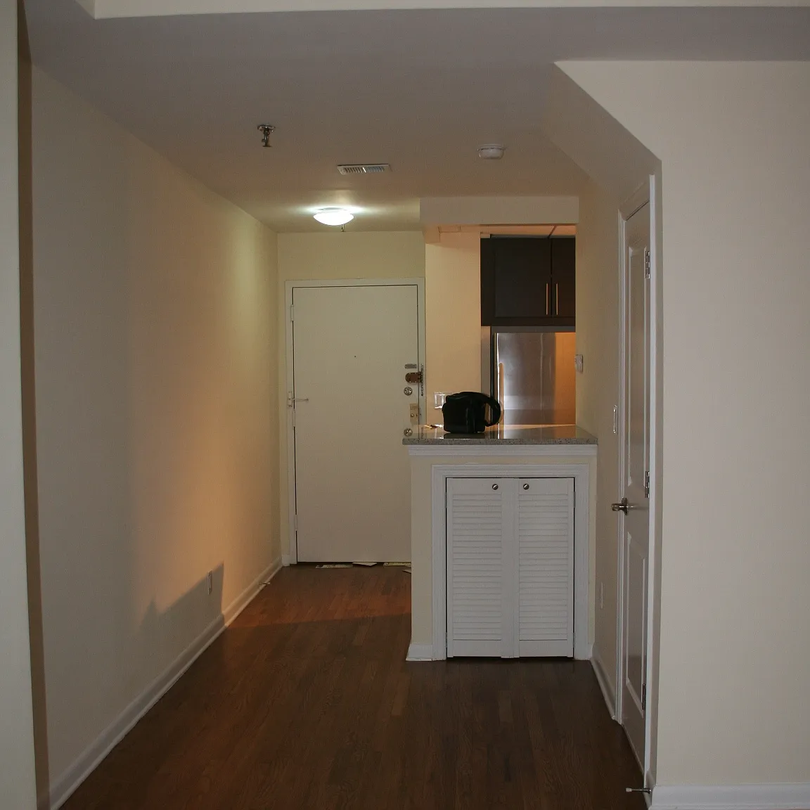 158 Wayne St — Photo 3