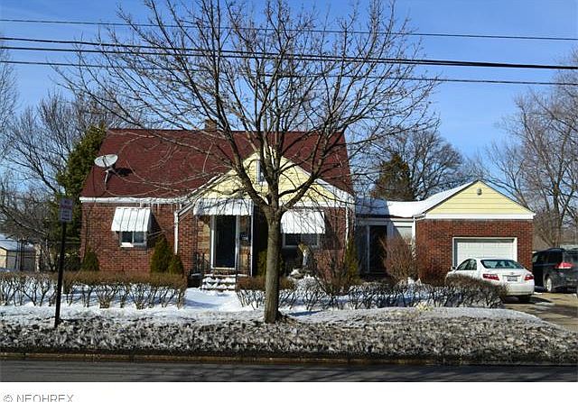 1st image of 895 E Archwood Ave