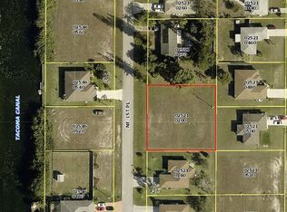 2129 NE 1st Pl, Cape Coral, FL 33909