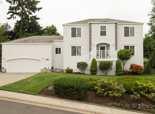 15884 SW Highpoint Dr, Sherwood, OR 97140