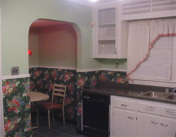 2nd image of 105 MOUNTAINVIEW Avenue