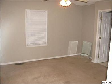 5th image of 109 Deertrack Dr