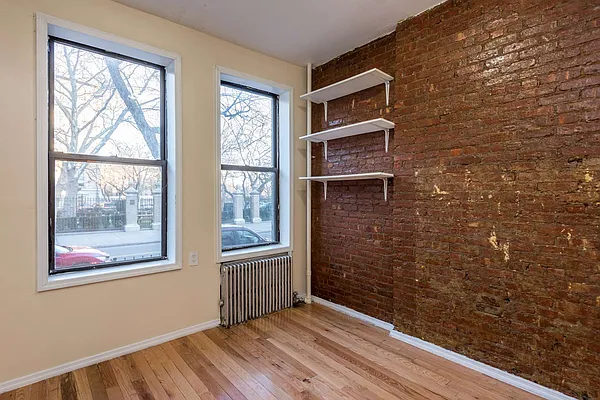 Rented by Nooklyn NYC LLC | media 14