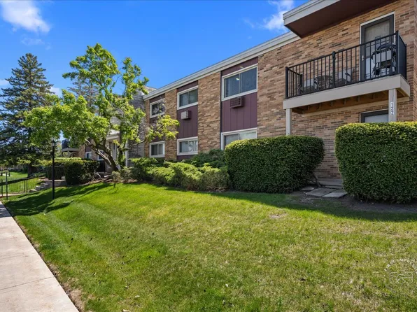 1313 S Rebecca Rd APT 202, Lombard, IL 60148