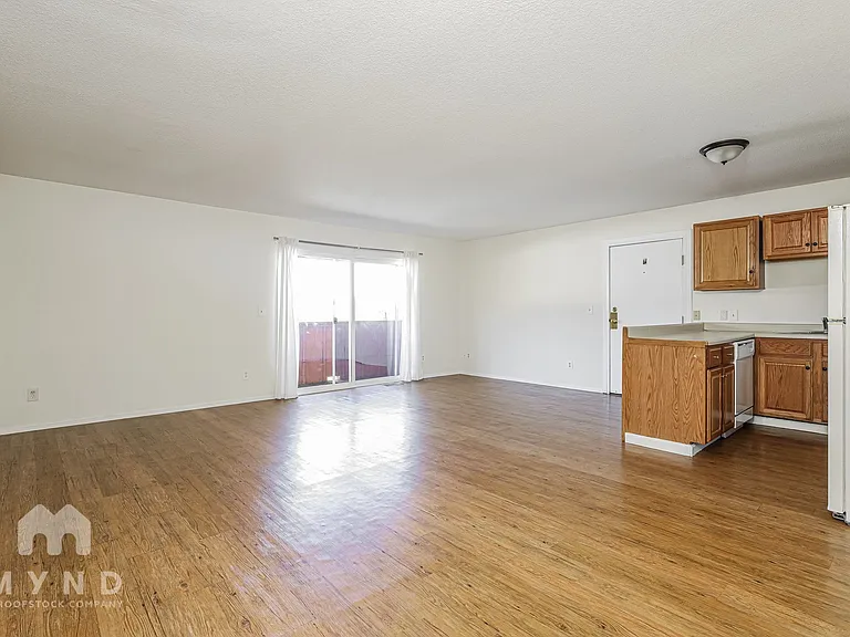 2150 Sutro St #G4 — Photo 6