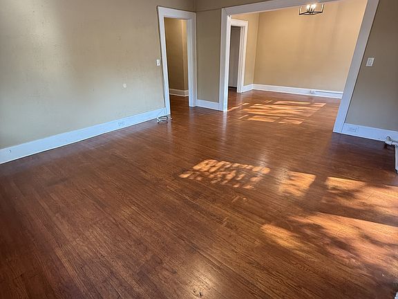 4th image of 119 13th St N #5