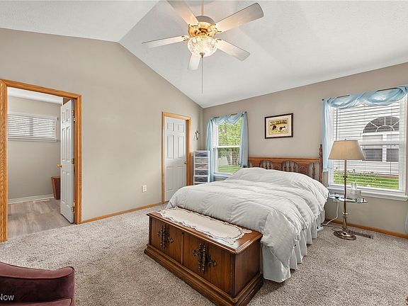 4th image of 3891 Dartford Ln