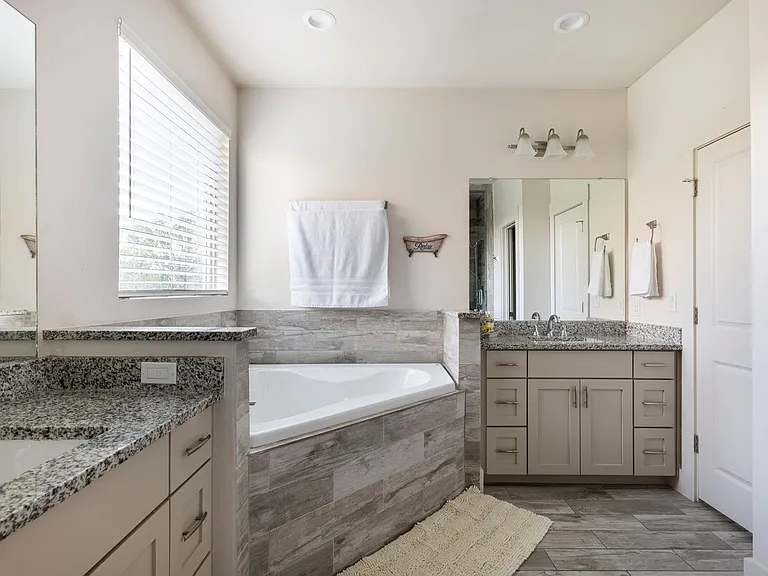 21513 Santa Carlo Ave — Photo 27