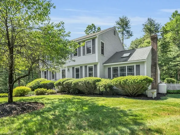 33 Britt Ln, Groton, MA 01450