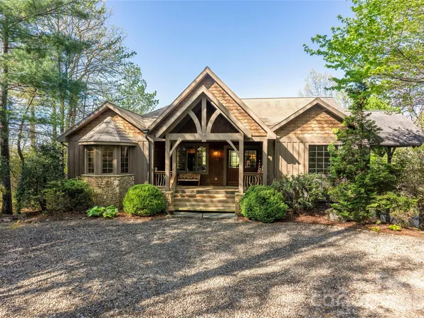 601 Hawk Mountain Rd, Lake Toxaway, NC 28747