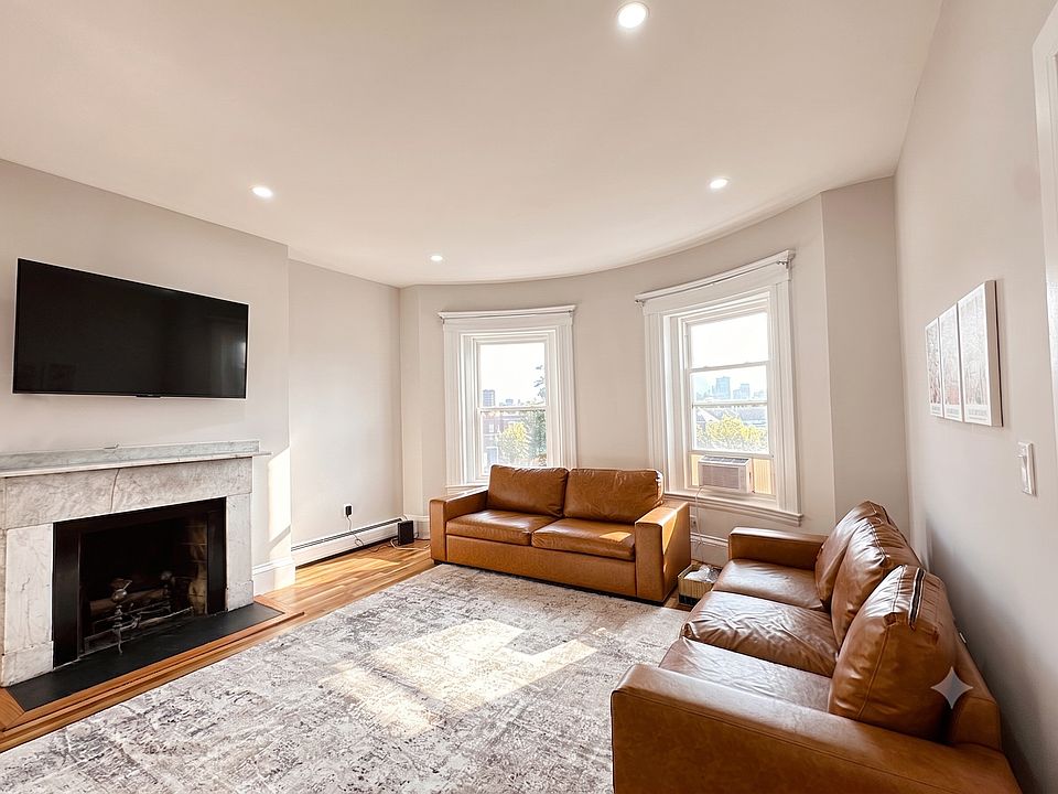 1st image of 670 Massachusetts Ave APT 4