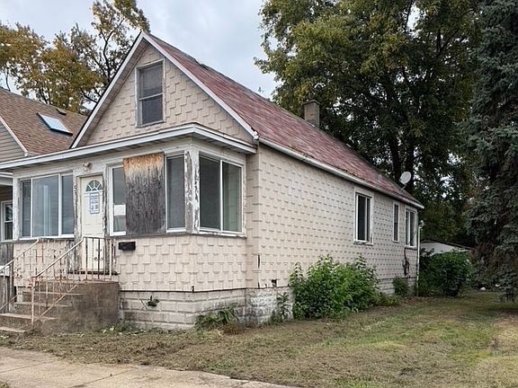 2nd image of 532 156th St