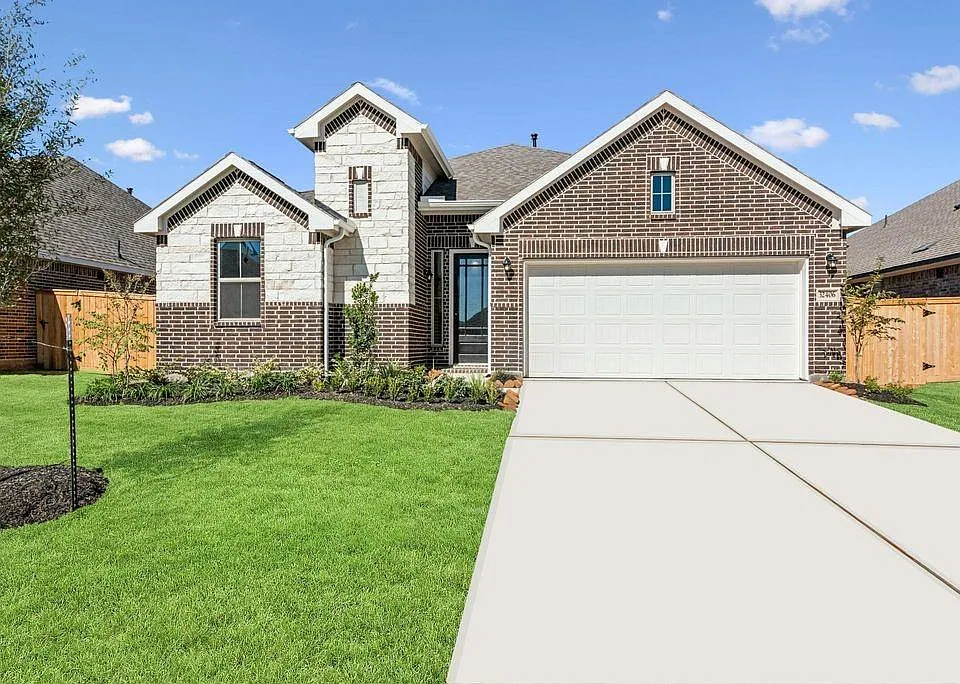 32406 Cedar Elm Dr