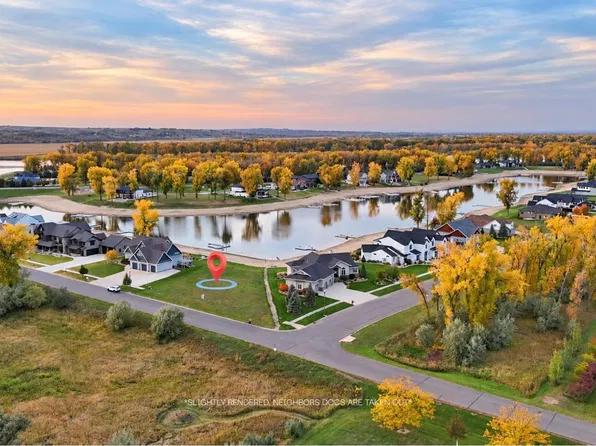 2000 Larson Rd, Bismarck, ND 58504