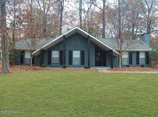 105 Forest Point Dr, Brandon, MS 39047