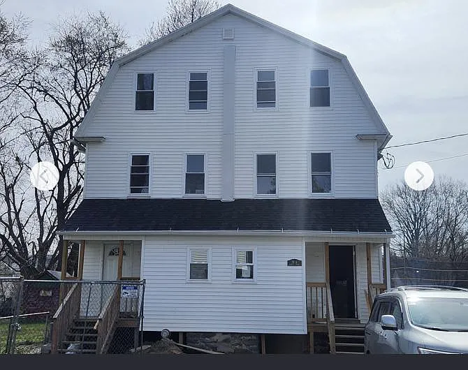 38 Monroe St #2