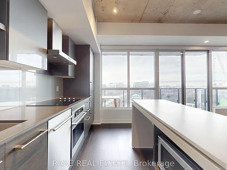 1030 King St W #26 — Photo 9