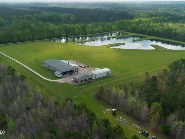 1339 Paradise Ln, Oakdale, LA 71463