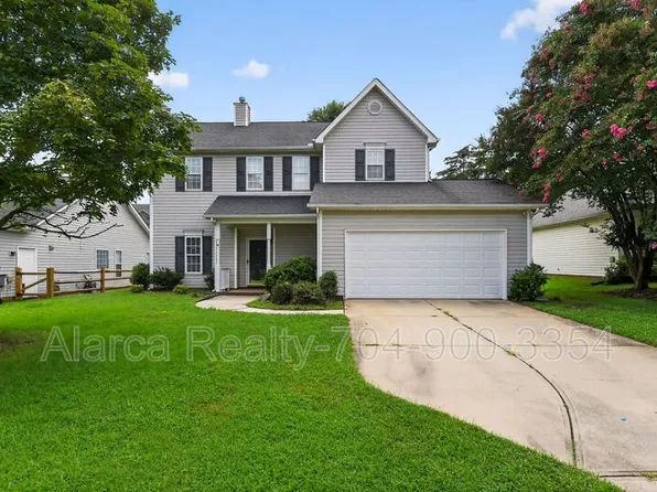 9205 Mitchell Glen Dr, Charlotte, NC 28277