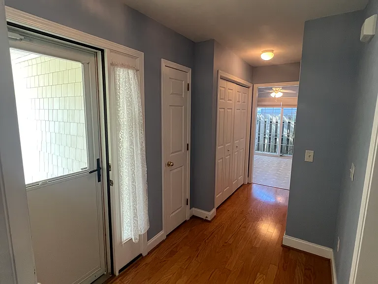 5218 Minnesota Dr — Photo 4