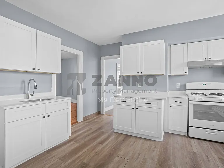108 Woodward Ave #2 — Photo 5