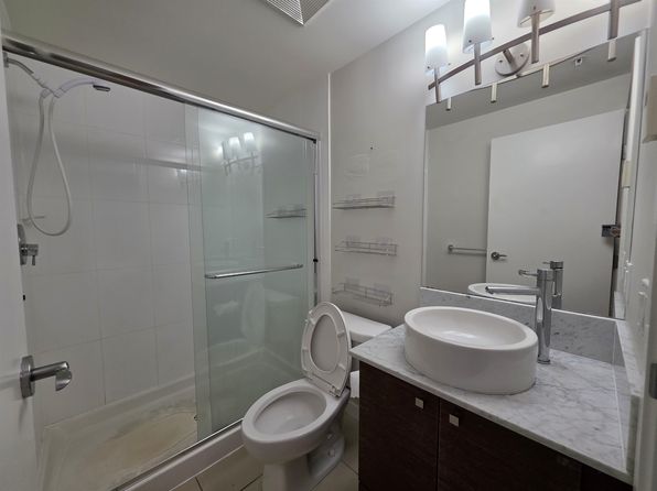 2 bedroom rental in Richmond — photo 6