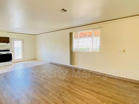5th image of 1601 W 4th Ave #B